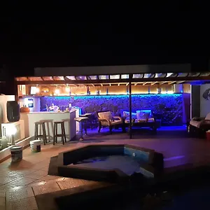 Extremely Private Villa, Heated Pool & Jacuzzi, Pool Wet Bar, Great Views. , Playa Blanca (Lanzarote) Spain